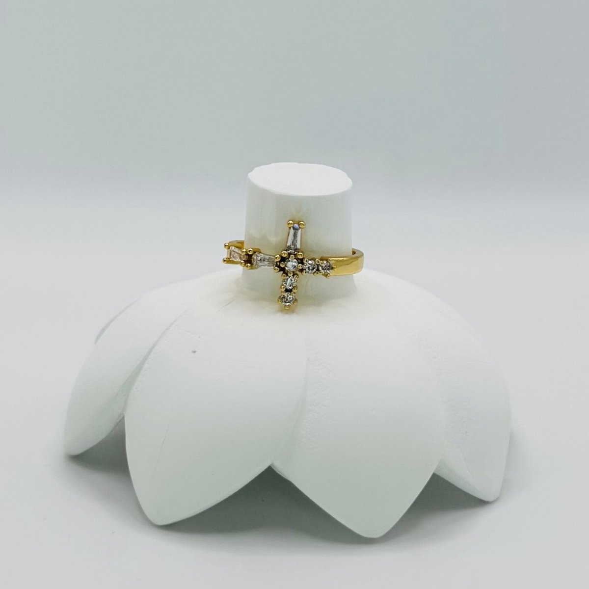 Faith Statement Cross Ring Adjustable